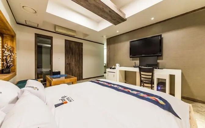 Oda (Comfortable room (You can watch Netfl)