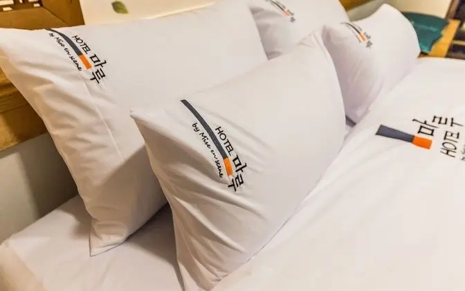 Oda (Comfortable room (You can watch Netfl)