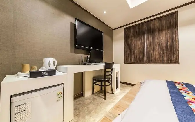 Oda (Comfortable room (You can watch Netfl)