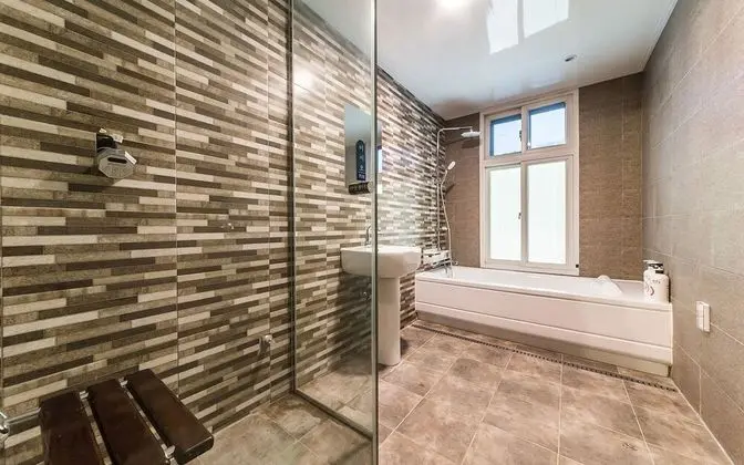 Oda (Comfortable room (You can watch Netfl)