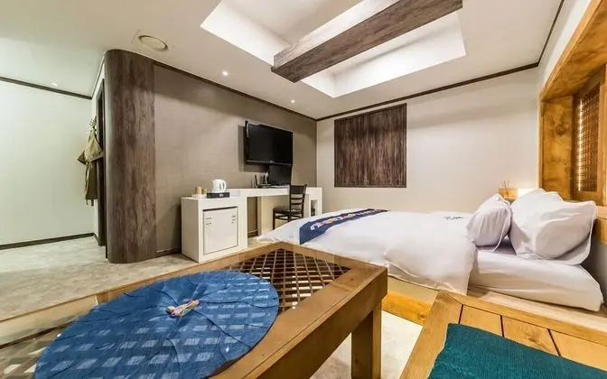 Oda (Comfortable room (You can watch Netfl)