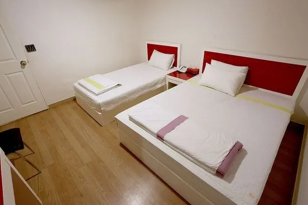 Oda (Double Twin Room (A Building))