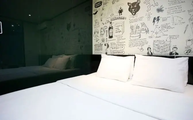 Oda (Couple Spa Room (Netflix Available))