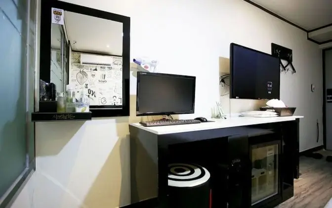 Oda (Couple Spa Room (Netflix Available))