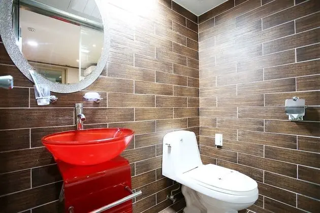 Oda (Hinoki Room (Netflix Available))