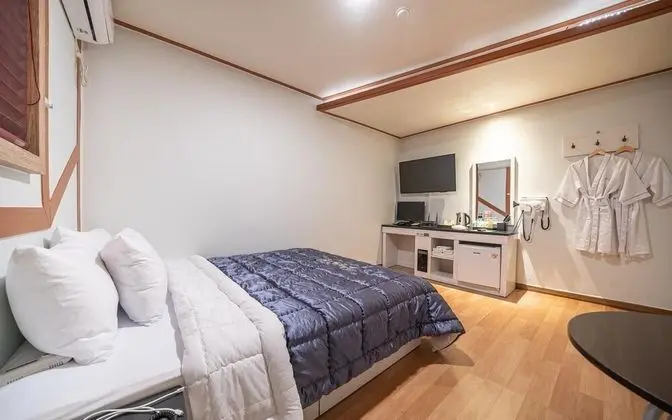 Oda (Special Room (Netflix Available))