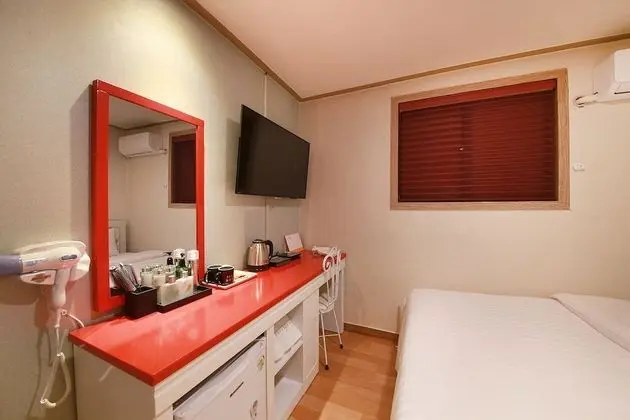 Oda (Standard Room (Netflix Available))