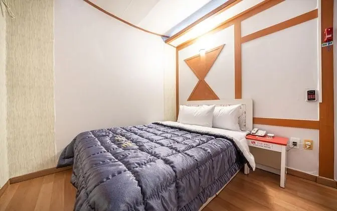 Oda (Standard Room (Netflix Available))