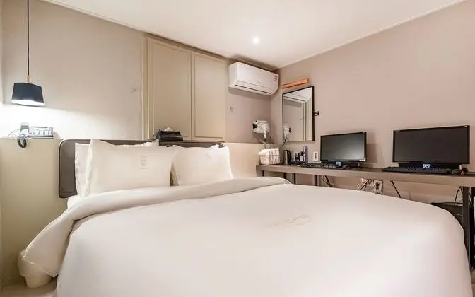 Oda (Bath yum (Netflix available & couples)