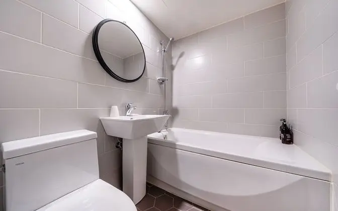 Oda (Bath yum (Netflix available & couples)