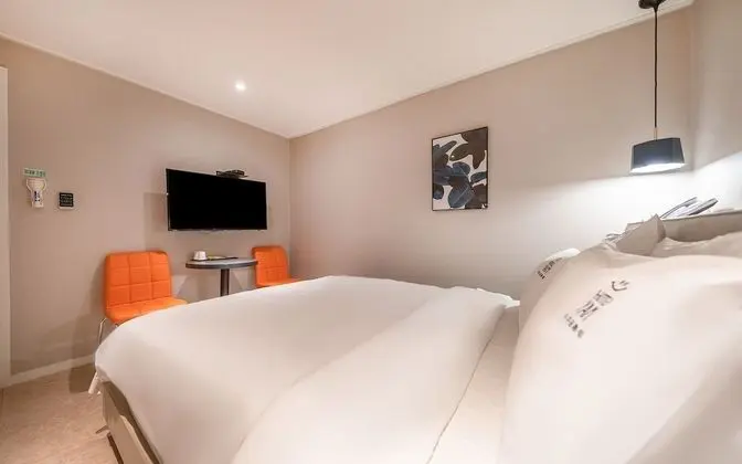 Oda (I'm a couple (Netflix available & Cou)