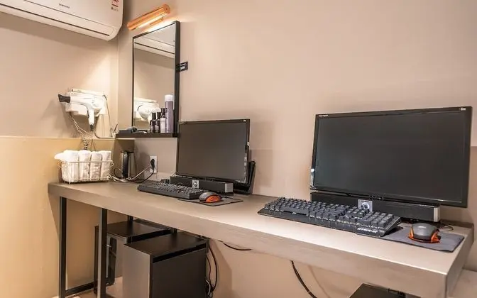 Oda (I'm a couple (Netflix available & Cou)