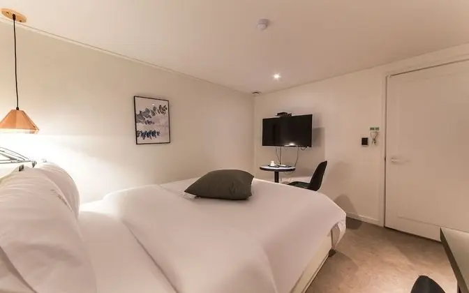 Oda (Yum (Netflix available))