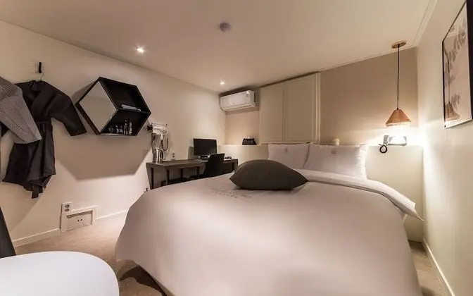 Oda (Yum (Netflix available))