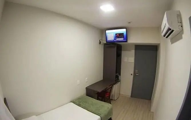 Üç Kişilik Oda