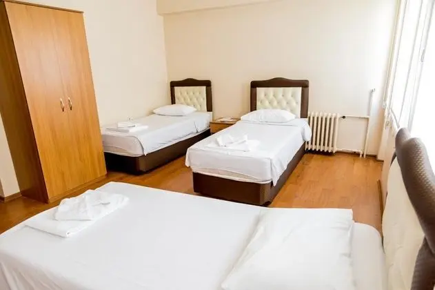 Çift Kişilik, Şehir Manzaralı
