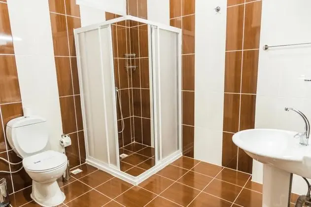 Çift Kişilik, Şehir Manzaralı