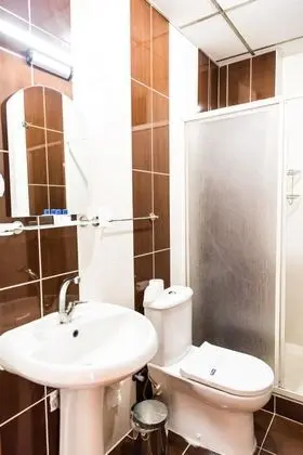 Tek Kişilik, Şehir Manzaralı