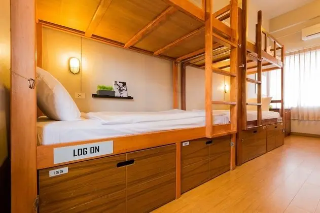 10 Beds Mixed Dorm