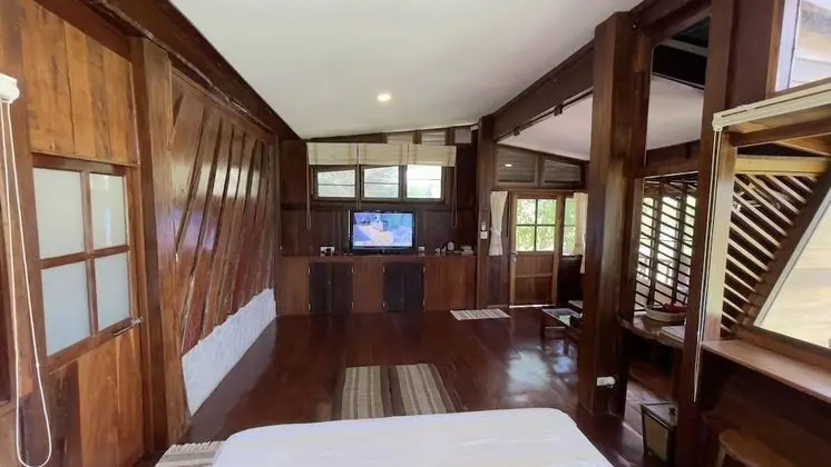 Cabin with Mountain View