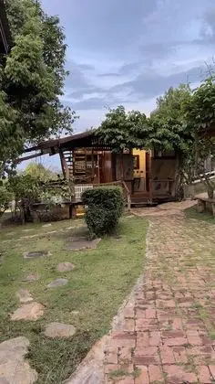 Cabin with Mountain View