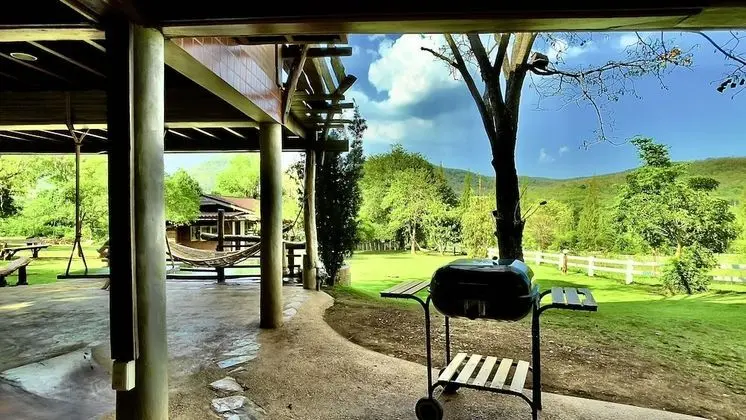 Cabin with Mountain View