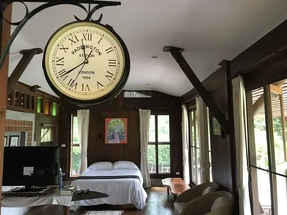 Cottage with Fan
