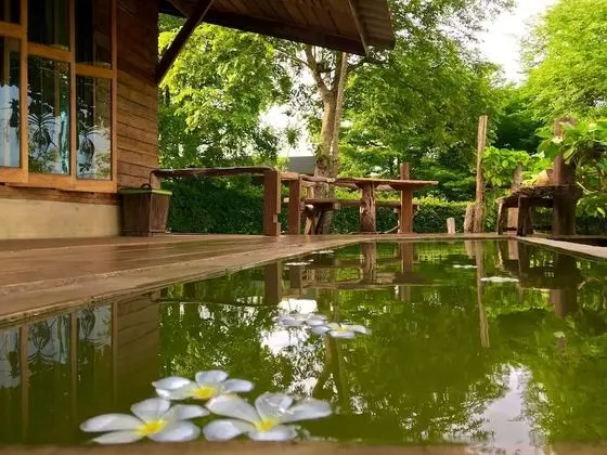 Cottage with Fan