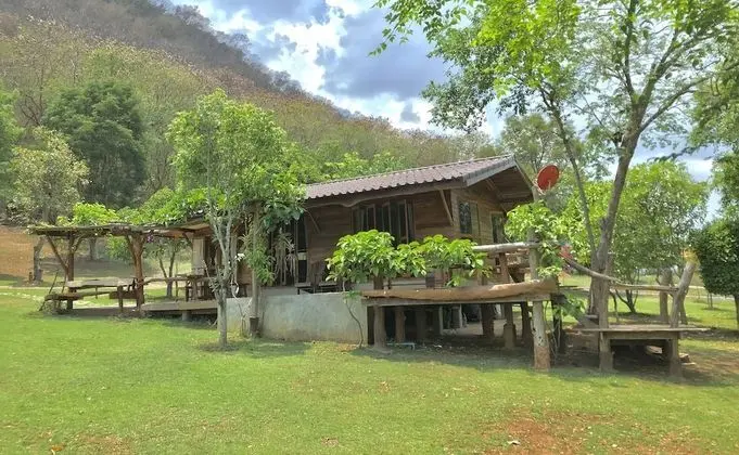 Cottage with Fan