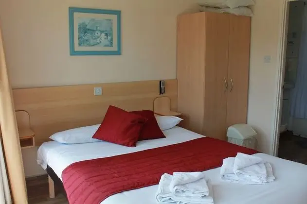 İki Ayrı Yataklı Oda (Adults Only Room)