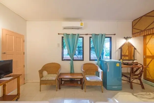 Deluxe Room with Sea View
