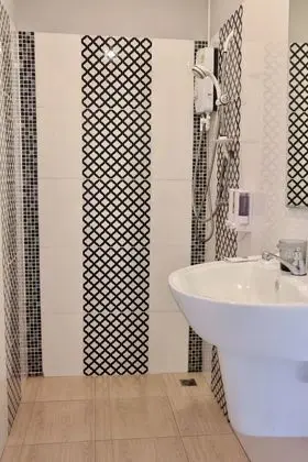 Superior Tek Büyük veya İki Ayrı Yataklı Oda