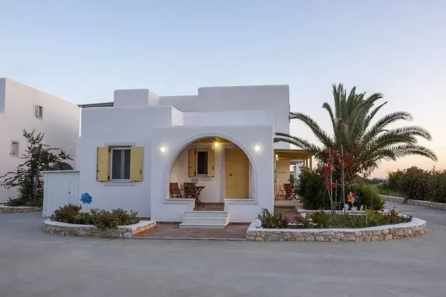 Apart Daire (YELLOW APARTMENT)
