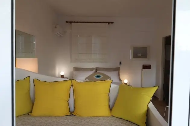 Stüdyo (YELLOW STUDIO)