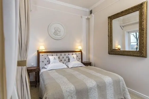 Standard Tek Büyük veya İki Ayrı Yataklı Oda