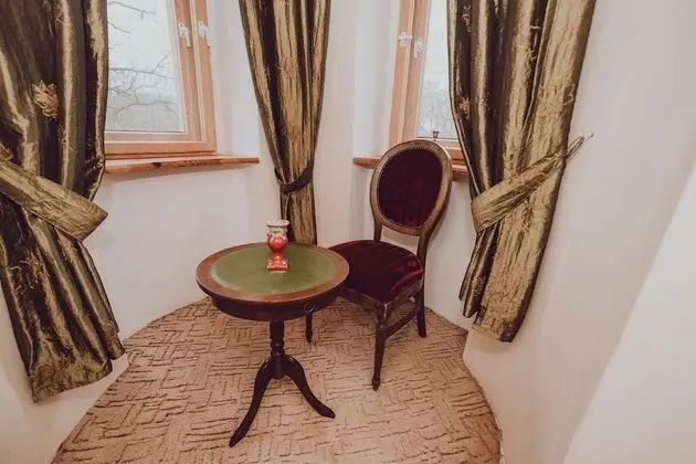 Premium Tek Büyük Yataklı Oda