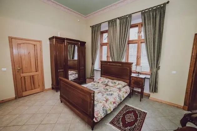 Tek Büyük Yataklı Oda