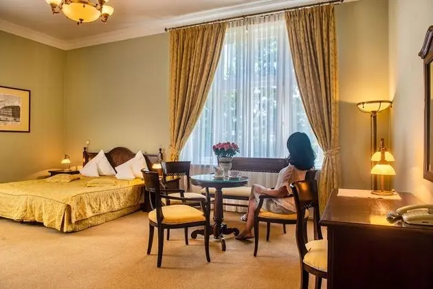 Comfort Tek Büyük Yataklı Oda