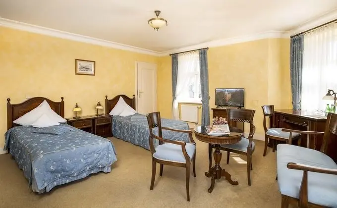 Comfort Tek Büyük Yataklı Oda