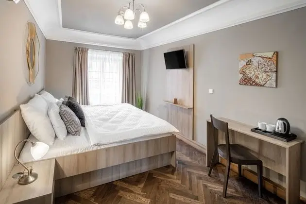 Deluxe Tek Büyük Yataklı Oda