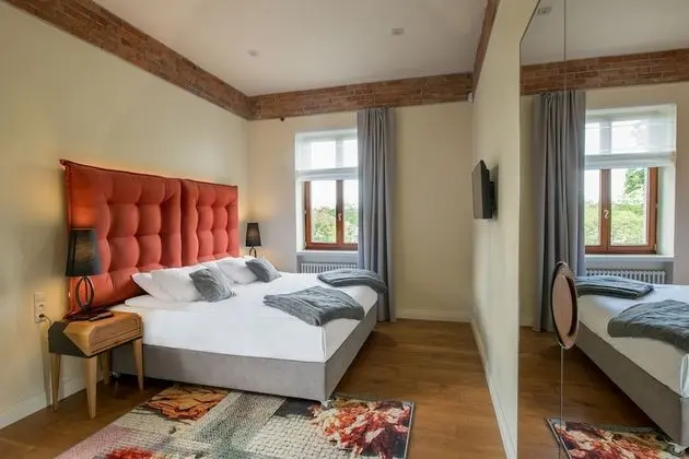 Apartment in the Palace with a view of the lake