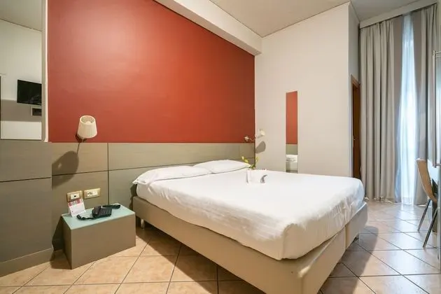 Standard Dört Kişilik Oda