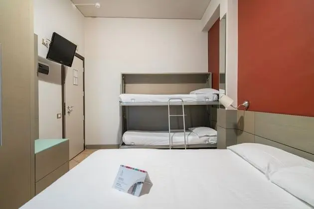 Standard Dört Kişilik Oda