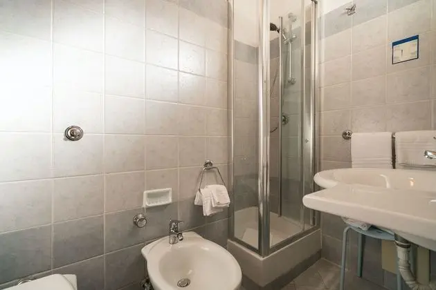 Standard Dört Kişilik Oda