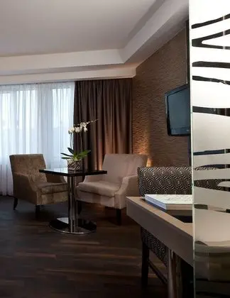 Club Oda (with free Club Lounge Access)