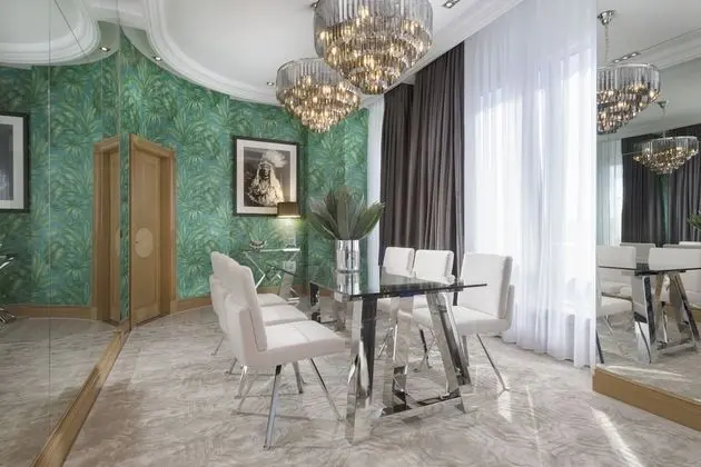 Royal Süit (with free Club Lounge Access)