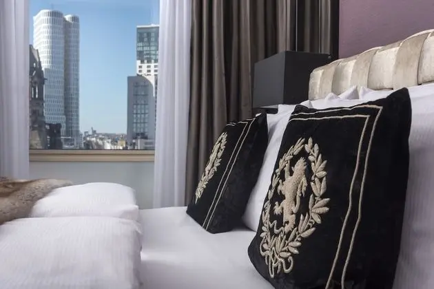 Royal Süit (with free Club Lounge Access)