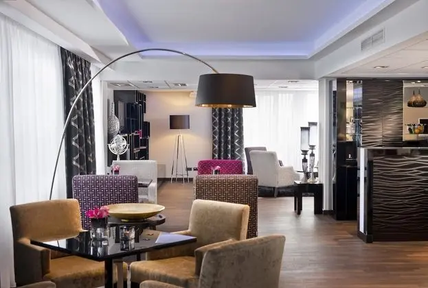 Süit (Park Suite w. free Club Lounge Access)