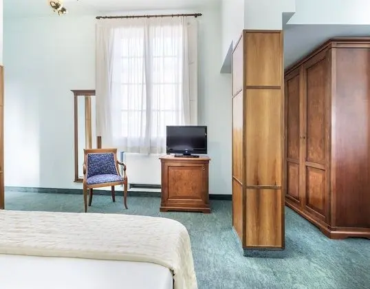 Comfort Tek Büyük veya İki Ayrı Yataklı Oda