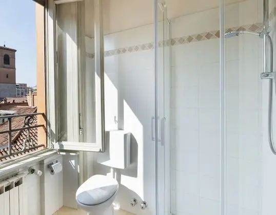 Comfort Tek Büyük veya İki Ayrı Yataklı Oda